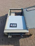 Voedingkast zwaar, Ophalen, Zo goed als nieuw