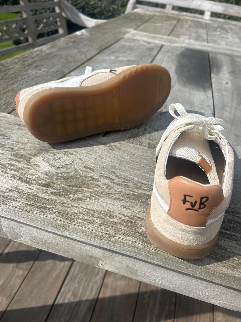 Floris van Bommel sneakers beige, Kleding | Heren, Schoenen, Zo goed als nieuw, Sneakers of Gympen, Overige kleuren, Ophalen of Verzenden