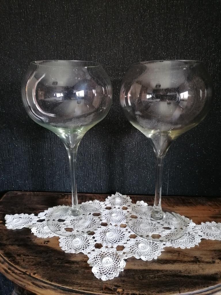 2 puntgave Cognac /Deco glazen (windlichten), Ophalen of Verzenden, Zo goed als nieuw, Overige materialen, Minder dan 25 cm
