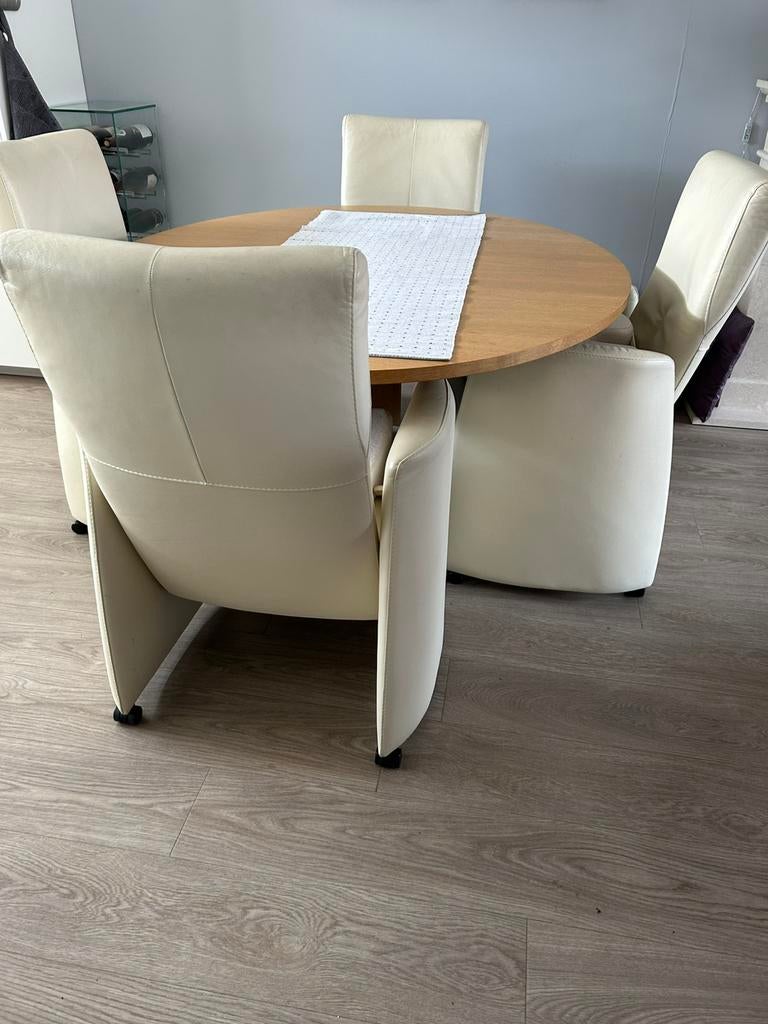 4 luxe Leolux eetkamer fauteuils gebroken wit, Huis en Inrichting, Fauteuils, Ophalen, Gebruikt, Modern, 50 tot 75 cm