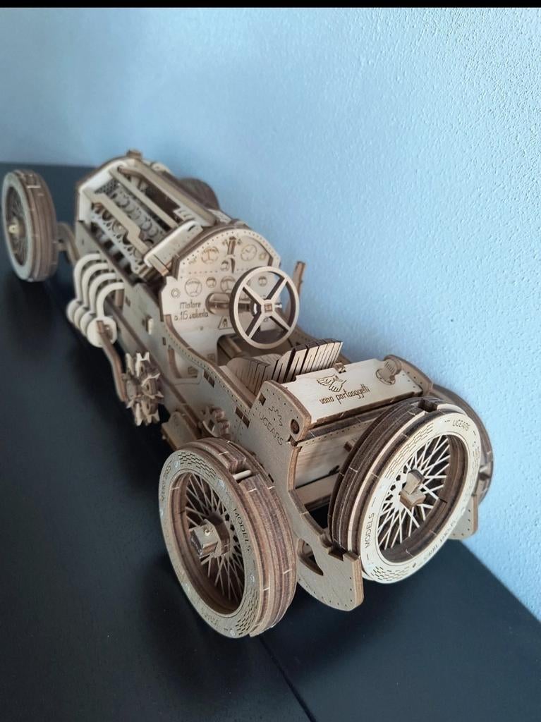 UGears Houten Oldtimer Modelauto - Italiaans Design, Hobby en Vrije tijd, Ophalen of Verzenden, Groter dan 1:32, Auto, Overige merken