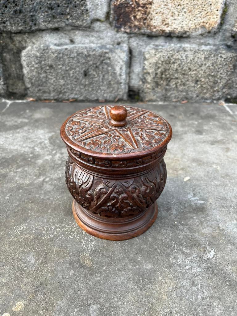 Vintage handgesneden houten pot met deksel, Antiek en Kunst, Kunst | Beelden en Houtsnijwerken, Ophalen of Verzenden