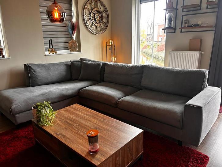 Goossens Hoekbank Jonas – Grijs, Huis en Inrichting, Banken | Complete zithoeken, Zo goed als nieuw, Stof, Ophalen