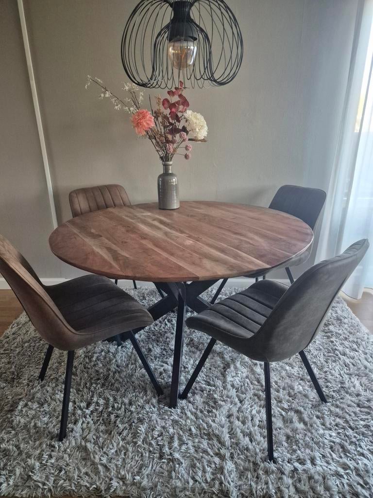 Mooie eethoek met 4 stoelen, mangohout, Ophalen, Zo goed als nieuw, Rond, 50 tot 100 cm