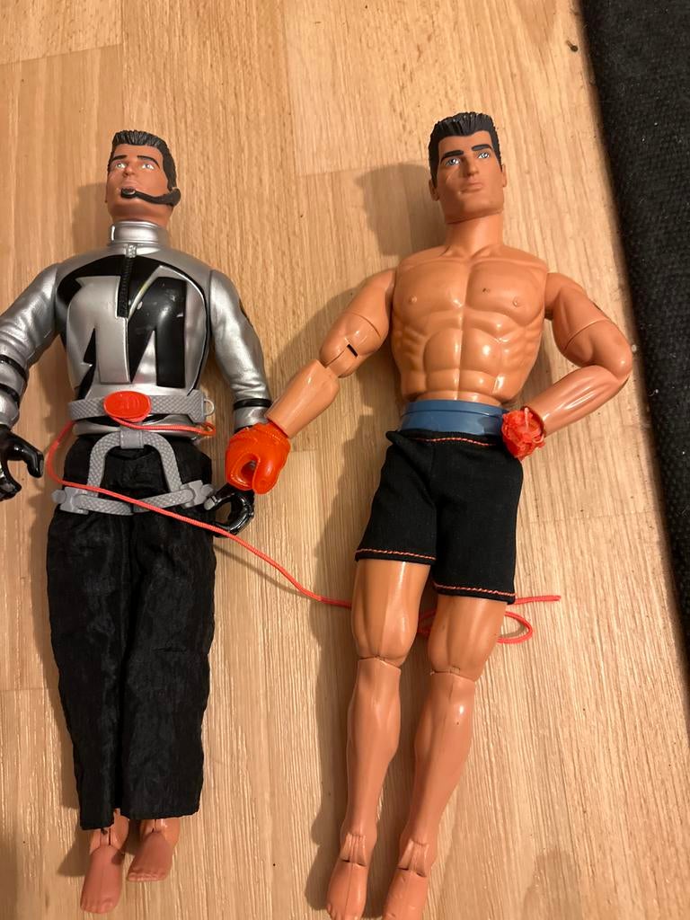 Twee actiefiguren, een met zilveren pak en een bokser, Ophalen of Verzenden, Gebruikt