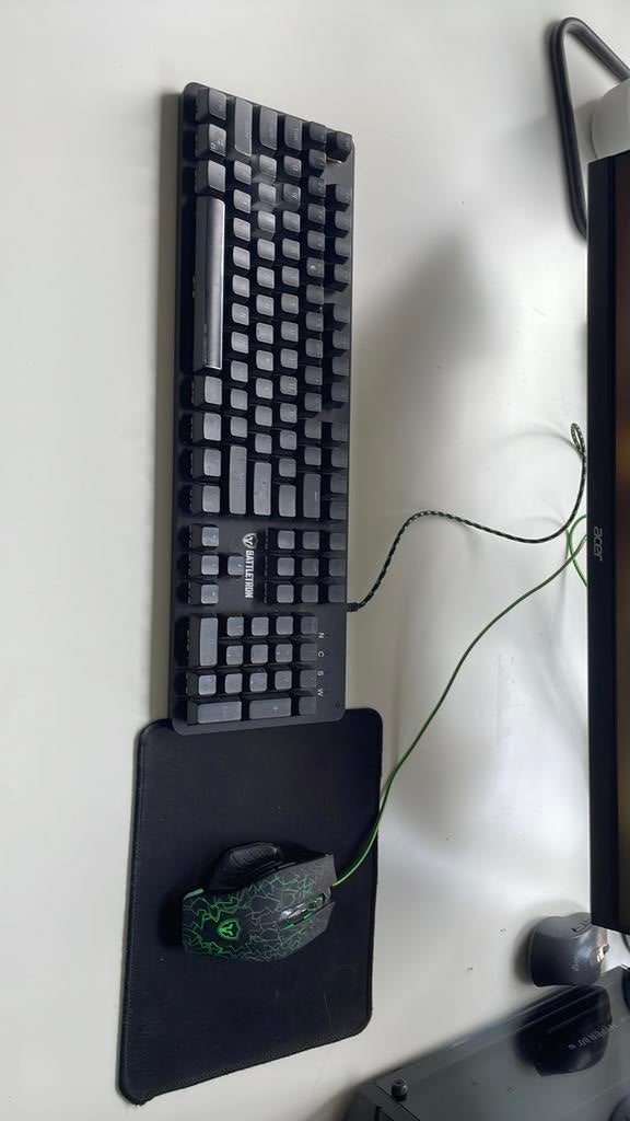 Battletron keyboard en muis en muismat bundel., Computers en Software, Toetsenborden, Ophalen of Verzenden