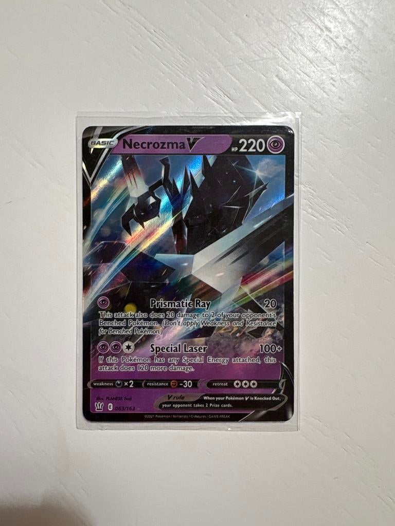 Necrozma V - Pokémon Kaart, Ophalen of Verzenden, Zo goed als nieuw, Losse kaart