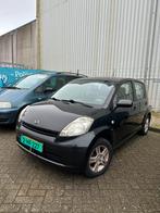 Daihatsu Sirion 1.0 2007 *APK*137d KM* NAP *, Voorwielaandrijving, Zwart, Handgeschakeld, 3 cilinders