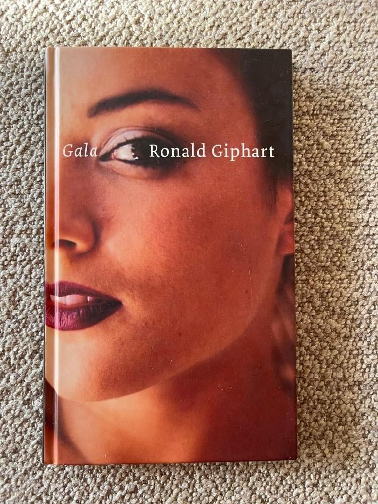 Boek: Gala, Boeken, Boekenweekgeschenken, Ophalen of Verzenden, Gelezen, Ronald Giphart