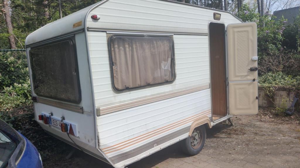 Sterckeman caravan 750kg, Caravans en Kamperen, Caravans, Vast bed, Sterckeman, Rondzit, Particulier