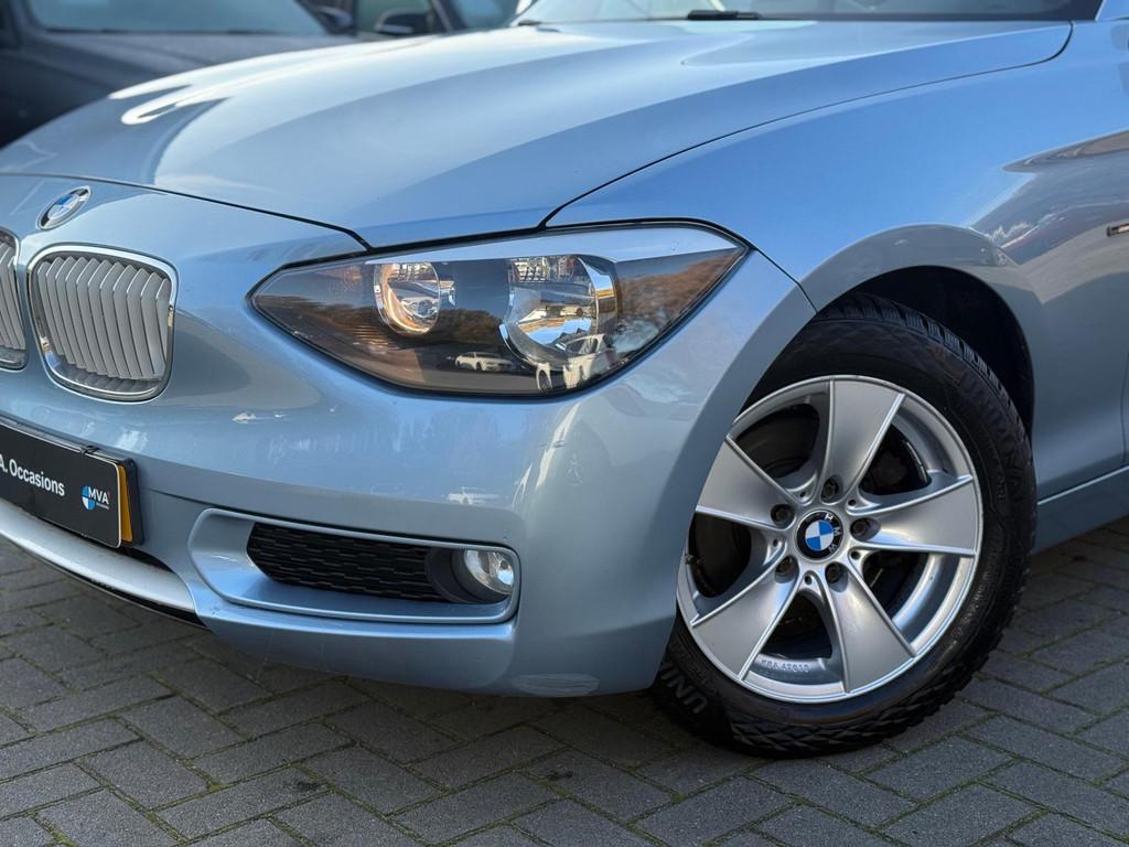 BMW 1-serie 116i Business+ Urban|Nieuwe Ketting + Klepseals|, Auto's, BMW, 1-Serie, Euro 5, Gebruikt, Zwart