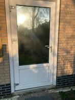 Gezocht kunststof buitendeur met kozijn., Doe-het-zelf en Verbouw, Deuren en Horren, 100 tot 120 cm, Kunststof, Gebruikt, Ophalen of Verzenden