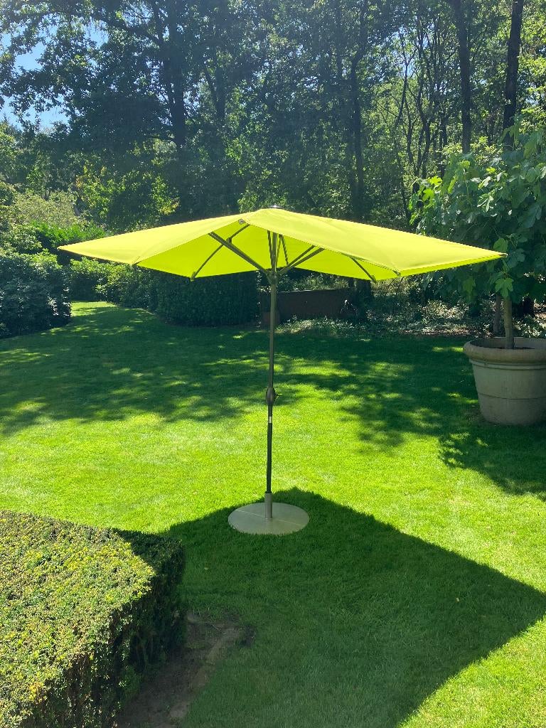 Parasol van Sediamo, lichtgroen als nieuw, Ophalen, Zo goed als nieuw, 2 tot 3 meter, Stokparasol