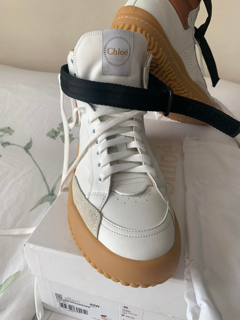 Nieuwe Chloé sneakers 39/40, Kleding | Dames, Schoenen, Ophalen of Verzenden, Zo goed als nieuw, Sneakers of Gympen