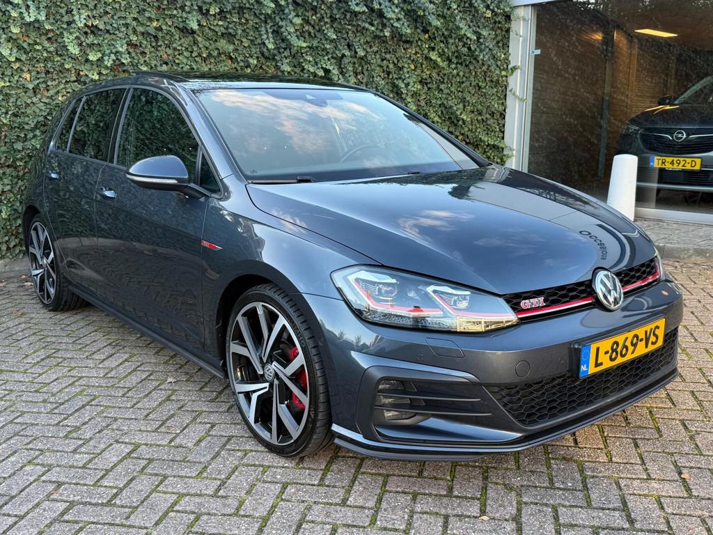 Volkswagen Golf 2.0 TSI GTI Performance | Pano | ACC | Dyn-A, Auto's, Volkswagen, 1345 kg, Gebruikt, 4 cilinders, 1984 cc