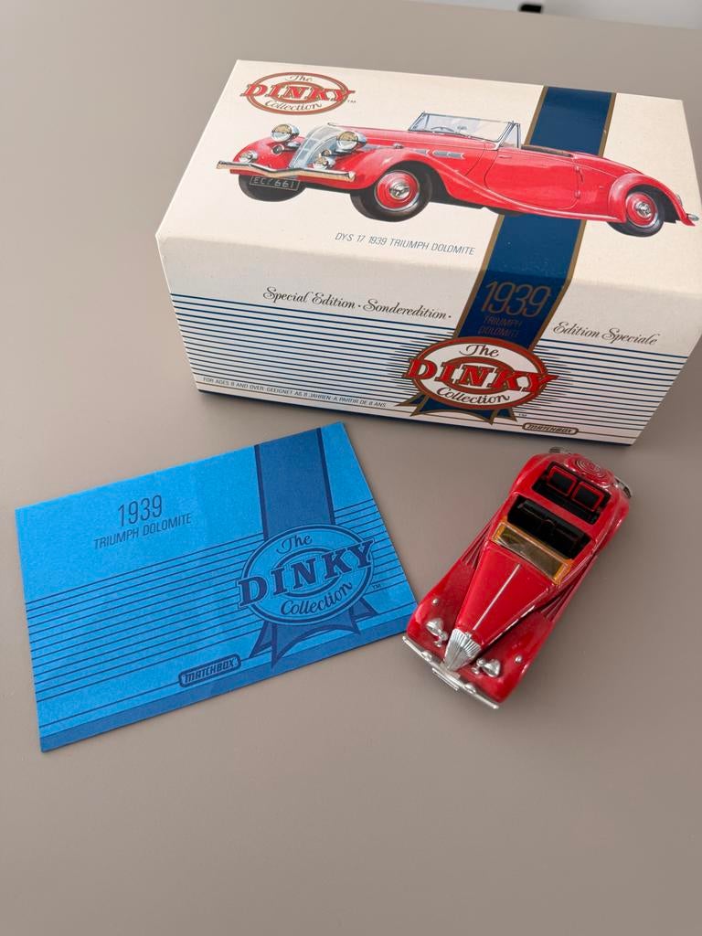 Dinky Toys 1939 Triumph Dolomite Special Edition, Hobby en Vrije tijd, Gebruikt, Auto, 1:32 tot 1:50, Ophalen