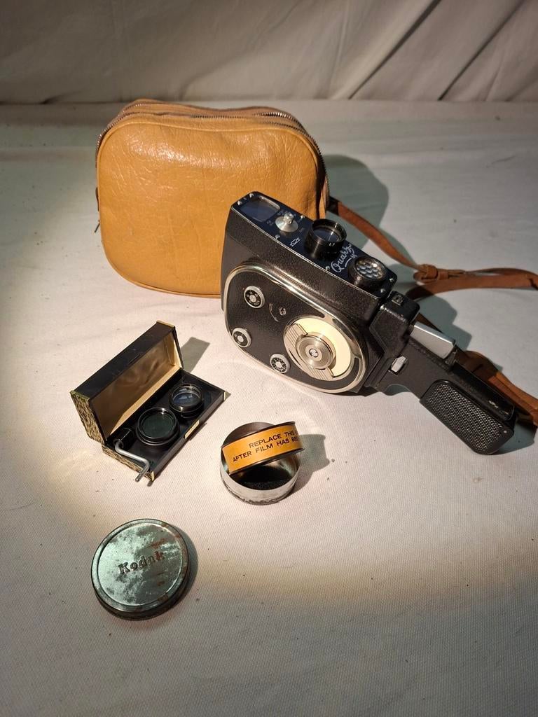 Vintage Paillard Bolex C8 8mm filmcamera met accessoires, Ophalen of Verzenden, 8mm, Camera