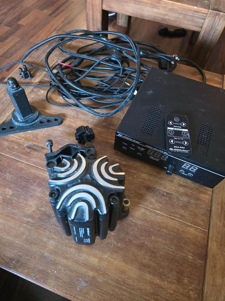 Buttkicker Gamer Pro, Computers en Software, Overige Computers en Software, Zo goed als nieuw, Ophalen of Verzenden