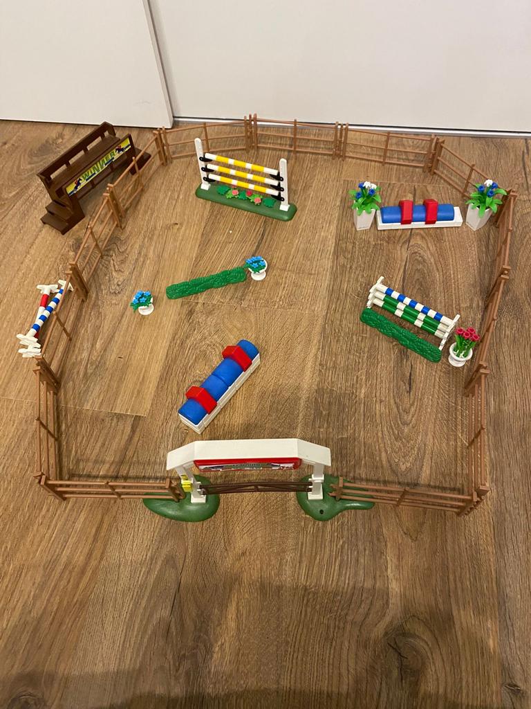 Playmobil springparcours met hindernissen en omheining, Kinderen en Baby's, Ophalen of Verzenden, Gebruikt, Complete set