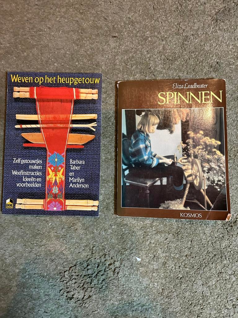 Handboeken Weven en Spinnen, Boeken, Hobby en Vrije tijd, Gelezen, Overige onderwerpen, Ophalen of Verzenden