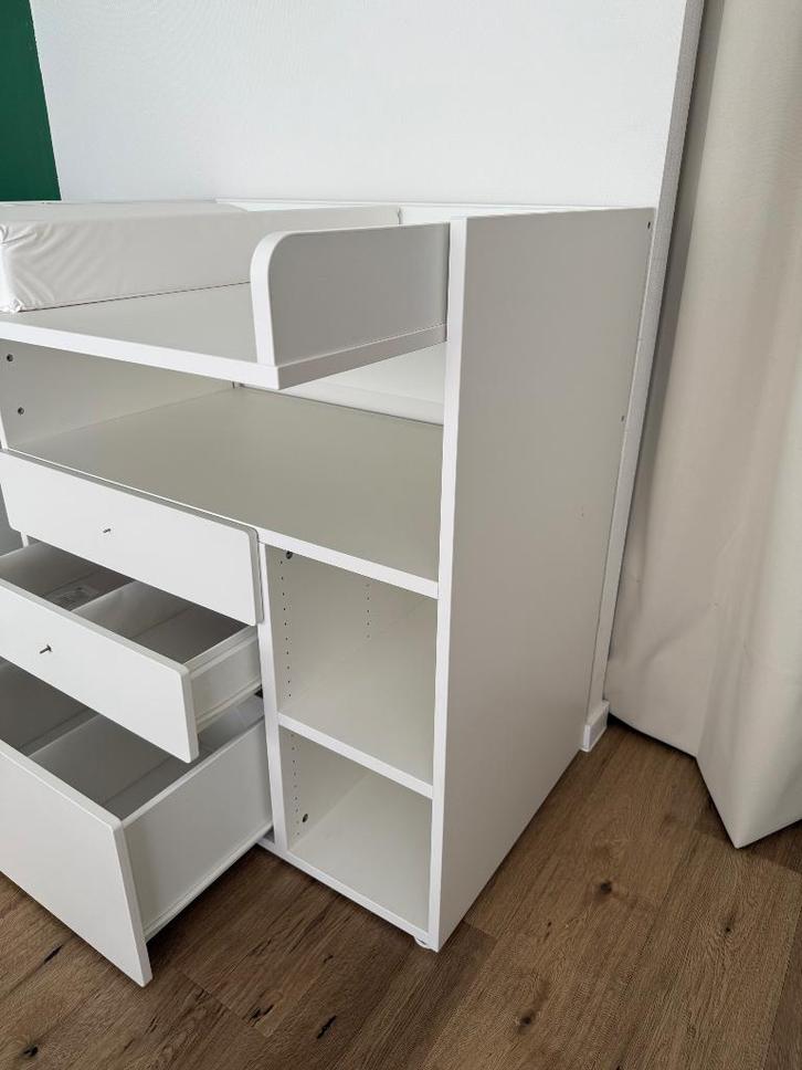 Commode IKEA Småstad, Kinderen en Baby's, Kinderkamer | Commodes en Kasten, Zo goed als nieuw, Commode, 90 tot 105 cm, 75 tot 100 cm
