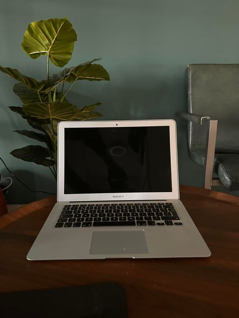 Macbook Air, Gebruikt, 13 inch, Minder dan 2 Ghz, Ophalen of Verzenden