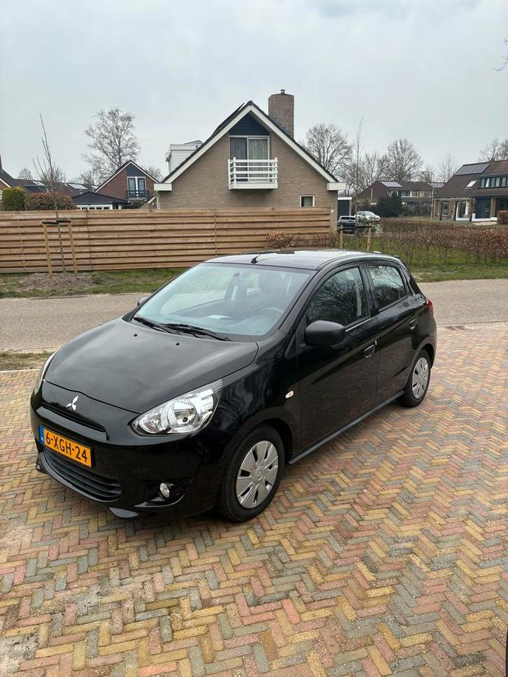 MITSUBISHI SPACE STAR 2013, Auto's, Mitsubishi, Particulier, Space Star, Benzine, A, Hatchback, Handgeschakeld, Geïmporteerd, Zwart