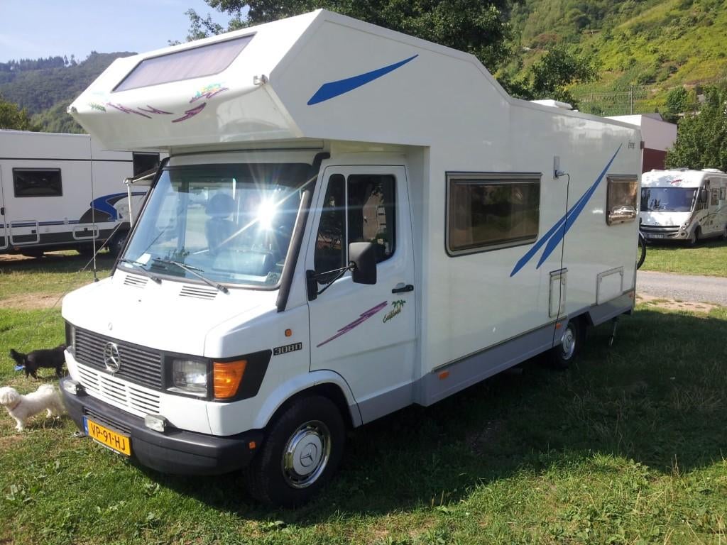 TE KOOP MERCEDES CAMPER., Alkoof, Particulier, 5 tot 6 meter, Cassettetoilet