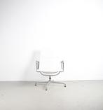 2x Vitra Eames Ea 116 fauteuil  Wit Netweave Gepolijst frame, Niet ingevuld, Twee, Wit, Niet ingevuld