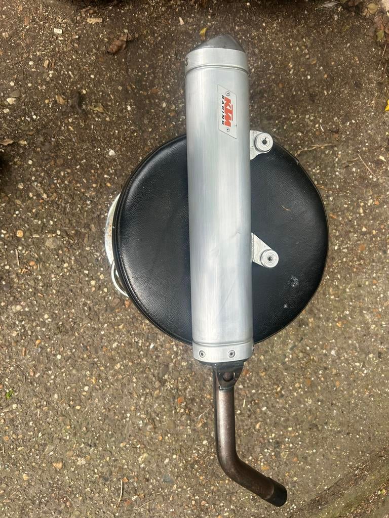 Ktm sx250/sx300 uitlaat, Ophalen of Verzenden, Zo goed als nieuw, Uitlaat