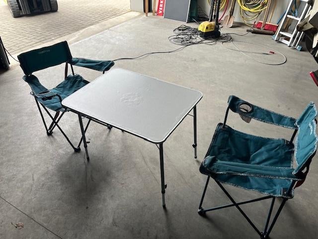 campingtafeltje met 2 stoelen te koop, Ophalen, Gebruikt, Campingstoel