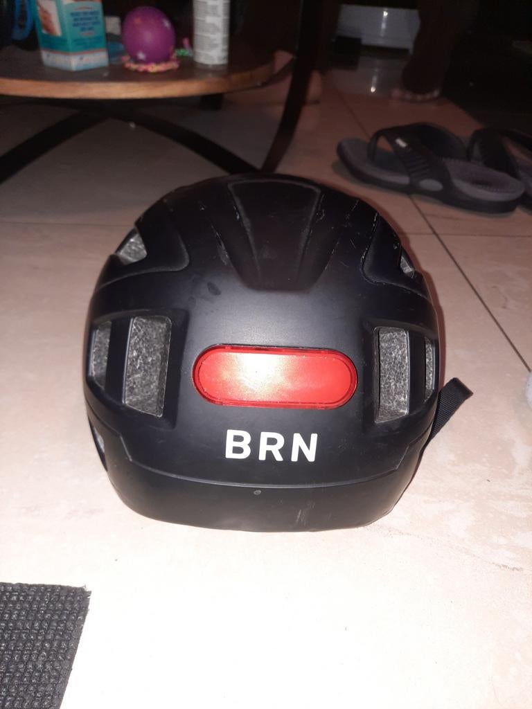 BRN Fietshelm Zwart - Veiligheid en Comfort, Gebruikt, Overige maten, Ophalen of Verzenden, BRN
