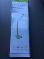 Buro e/o tafellamp  LED , met USB voeding, Huis en Inrichting, Lampen | Tafellampen, Ophalen of Verzenden, Nieuw, Minder dan 50 cm