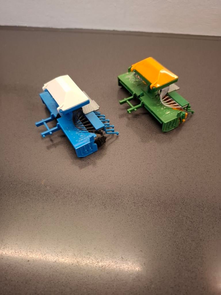 Te koop siku zaaimachine,s, Ophalen of Verzenden, Zo goed als nieuw, Tractor of Landbouw, SIKU