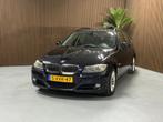BMW 3 Serie Touring 318i Corp.L.Bns Line (bj 2010), Auto's, Euro 5, 4 cilinders, Blauw, Handgeschakeld
