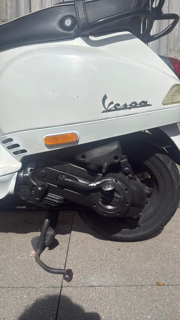 Vespa lx voor onderdelen, Fietsen en Brommers, Ophalen of Verzenden, Zo goed als nieuw, Benzine, Overige modellen