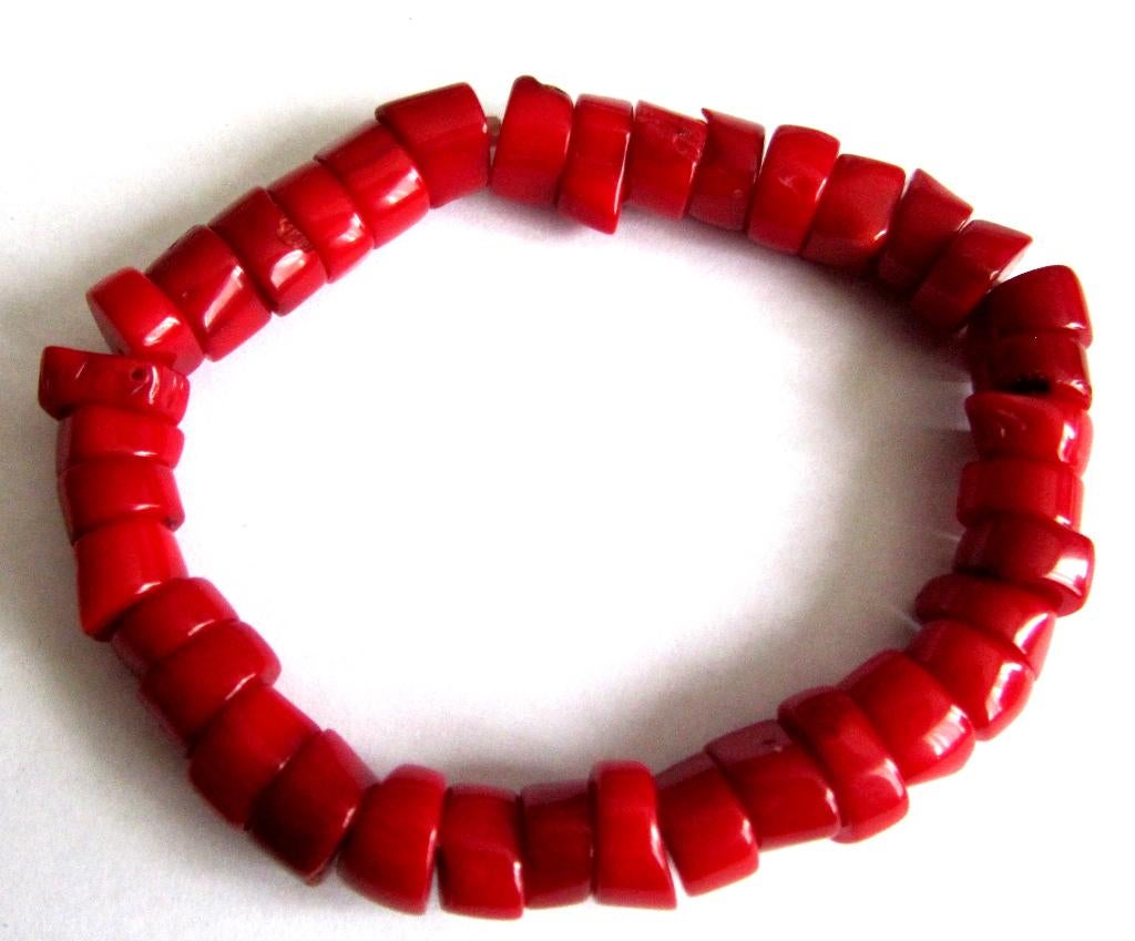 Prachtige Rood bamboe koraal beschermende armban, Sieraden, Tassen en Uiterlijk, Armbanden, Zo goed als nieuw, Rood, Met edelsteen