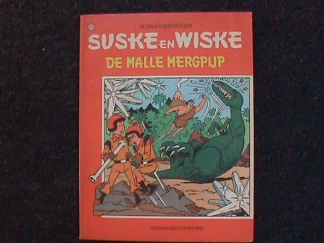 Suske en Wiske De malle mergpijp 1e druk met sticker 1973, Eén stripboek, Ophalen of Verzenden, Zo goed als nieuw
