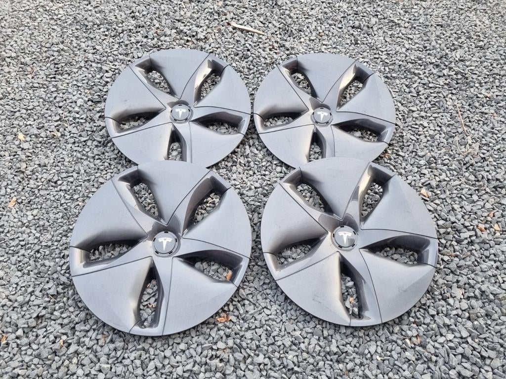 Set Tesla Model 3 Aero wieldoppen 18 inch, Auto diversen, Wieldoppen, Ophalen