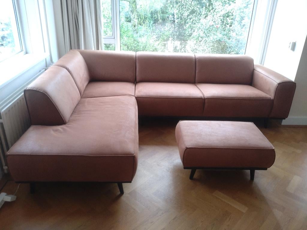 Woood statement eco -leer hoekbank inclusief hocker, Huis en Inrichting, Banken | Bankstellen, Ophalen, Gebruikt, Vierpersoons of meer