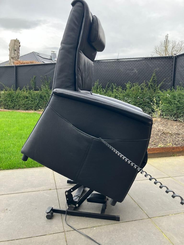 Sta op stoel electrische relaxfauteuil echt leder, Gebruikt, Ophalen of Verzenden, Modern, 50 tot 75 cm