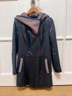 Donkerblauwe leren jas met capuchon, mt 38, Ophalen of Verzenden, Zo goed als nieuw, Maat 38/40 (M), Blauw
