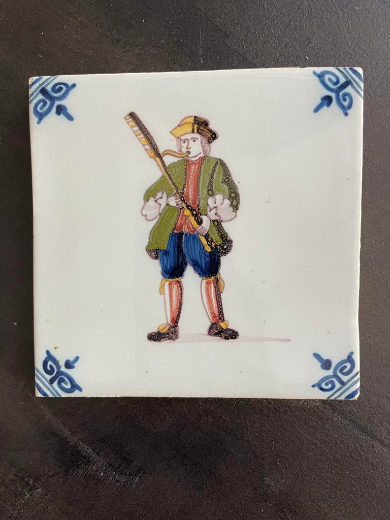 Antieke Tegel Koch en Workum 13x13cm - Historisch Figuur, Antiek en Kunst, Antiek | Wandborden en Tegels, Ophalen of Verzenden