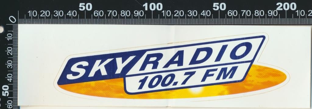 Sticker: Sky Radio - 100-7 FM, Ophalen of Verzenden, Zo goed als nieuw, Film, Tv of Omroep