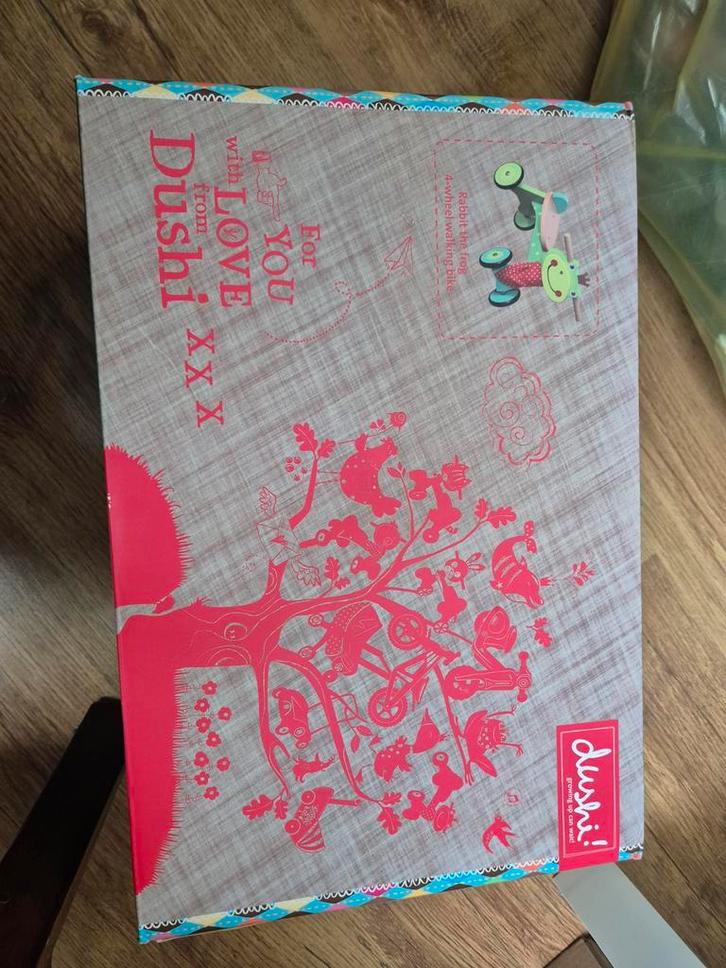 Dushi Loopauto/Loopfiets - Nieuw in doos, Kinderen en Baby's, Speelgoed | Buiten | Voertuigen en Loopfietsen, Nieuw, Loopfiets