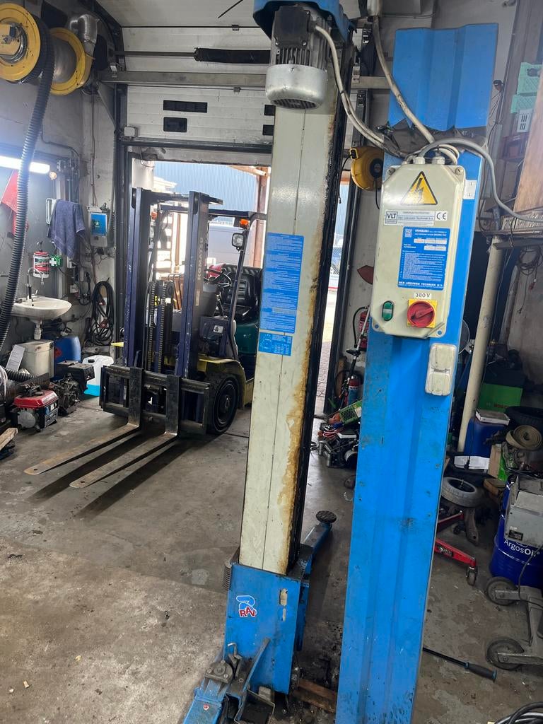 Ravaglioli 2-koloms hefbrug 3 ton, Auto diversen, Autogereedschap, Ophalen, Gebruikt