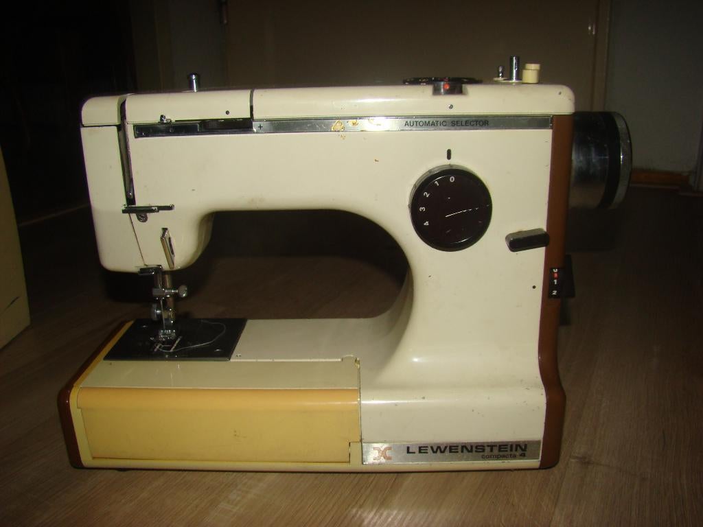 LEWENSTEIN Compacta 5 Verz: UPS: € 4,20 Bieden, Hobby en Vrije tijd, Naaimachines en Toebehoren, Ophalen of Verzenden, Gebruikt