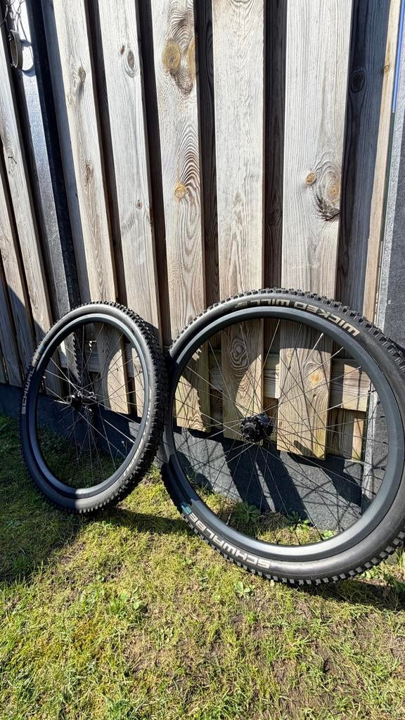 Mtb 29 inch carbon velgen Hope pro4 naven met banden, Ophalen of Verzenden, Zo goed als nieuw, Overige merken