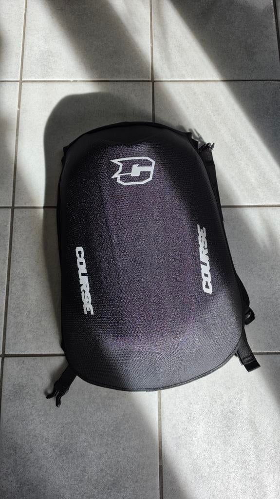 Harde motorrugzak - Course merk, Ophalen, Zo goed als nieuw
