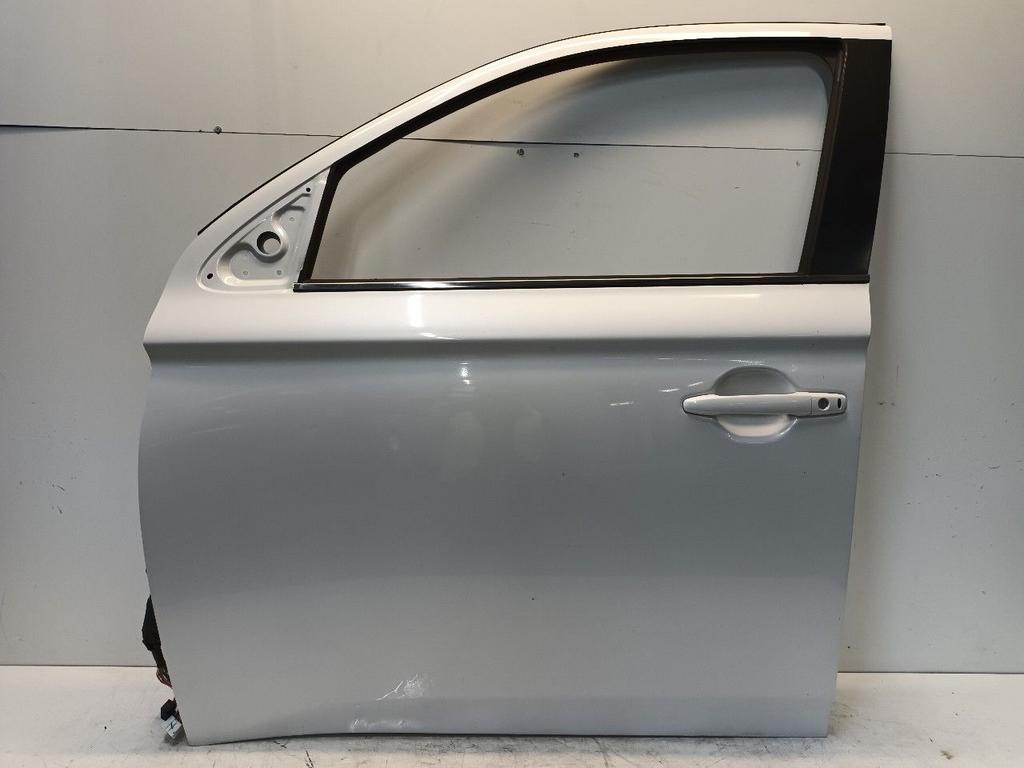 Portier links voor Mitsubishi Outlander, Onderdelen@venauto.nl, Van der Ven Autorecycling B.V., Gebruikt, Ettenseweg 76, 4706 PB Roosendaal, The Netherlands